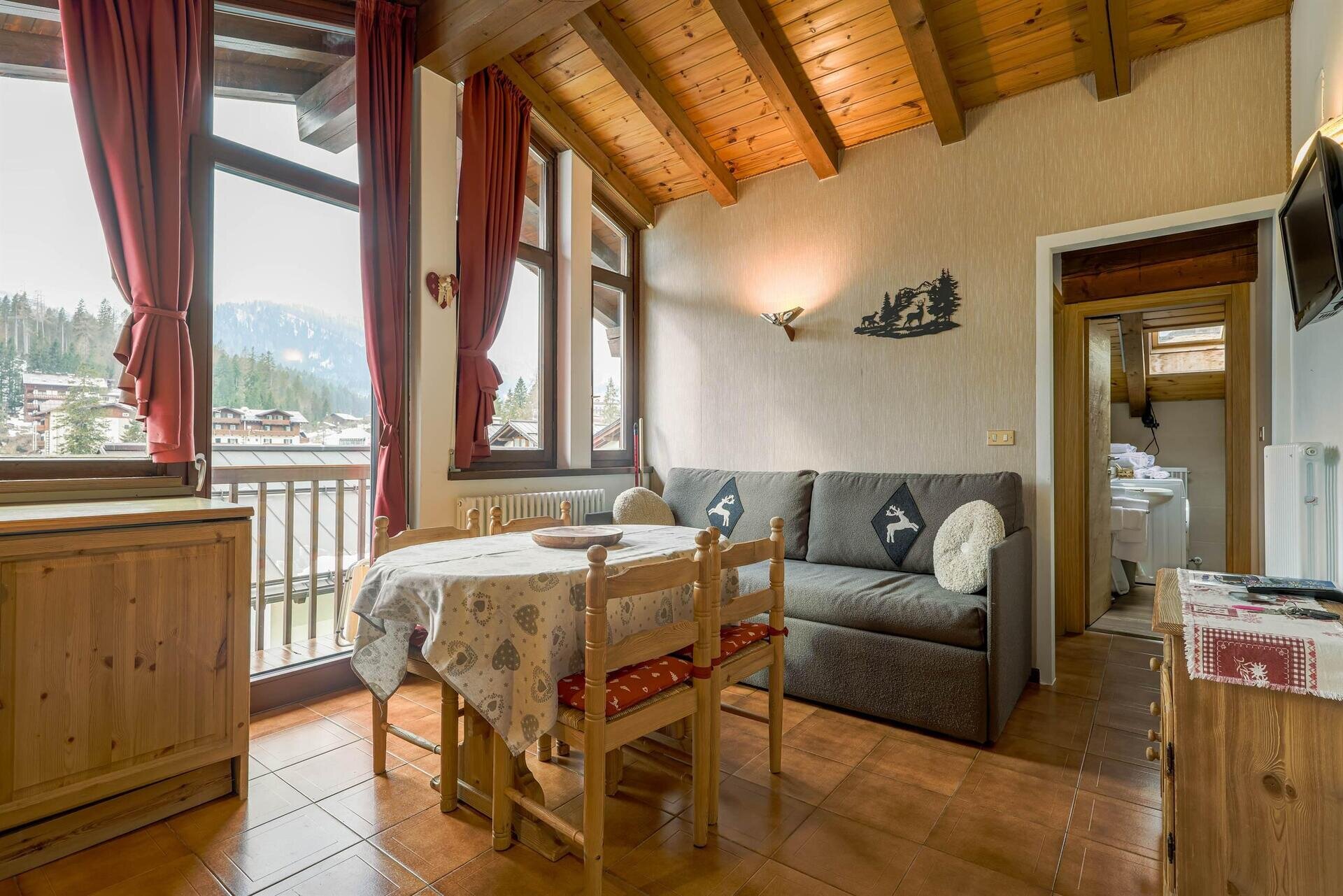 Images Trn 1 548eddef Ecc8 4c7d A989 3f1d8cf0a12e 99 Image