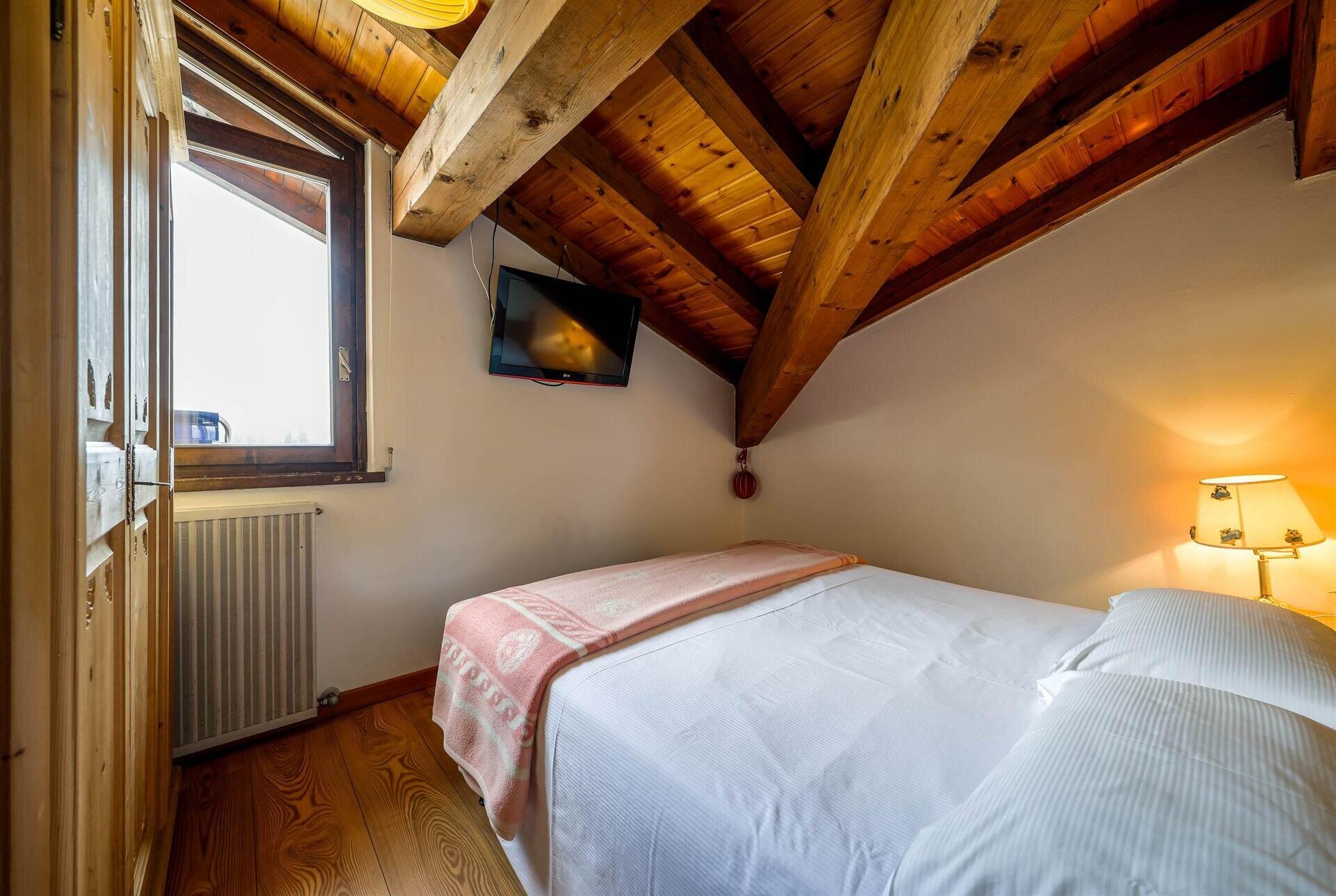 Images Trn 1 5ded91e9 5bb4 4188 B4c0 D64e632f41b1 99 Image