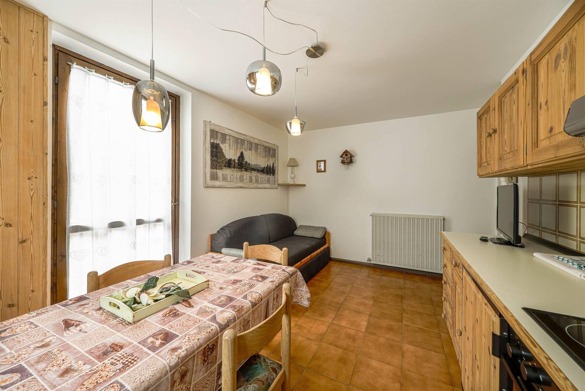 Images Trn 1 83b40828 6a66 4686 909b 28f5a1f59606 99 Image