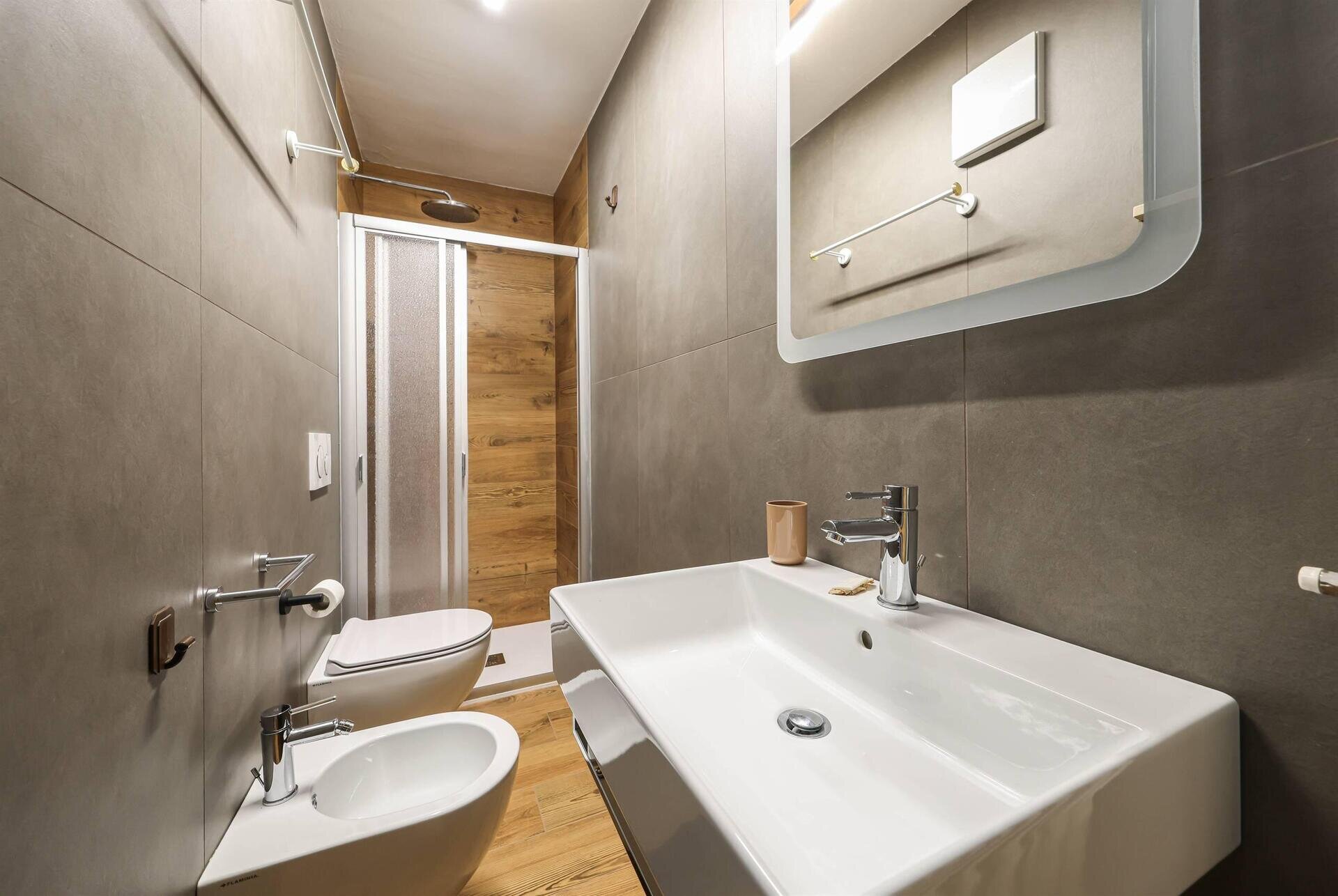 Images Trn 1 95a18f5e 2a7c 477a 9aa4 A4026ecefa0e 99 Image