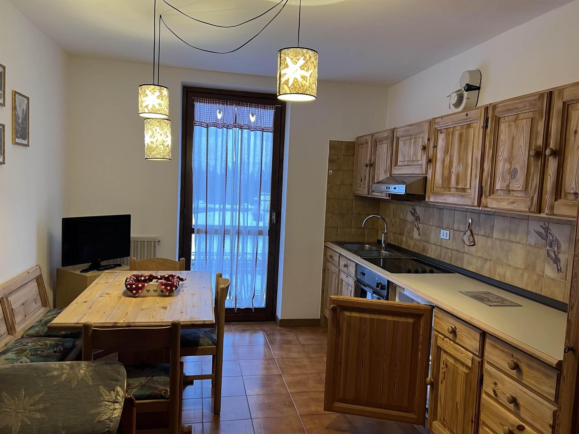 Images Trn 1 81ba821e 7728 4254 B02d 2735ff2f7fec 99 Image