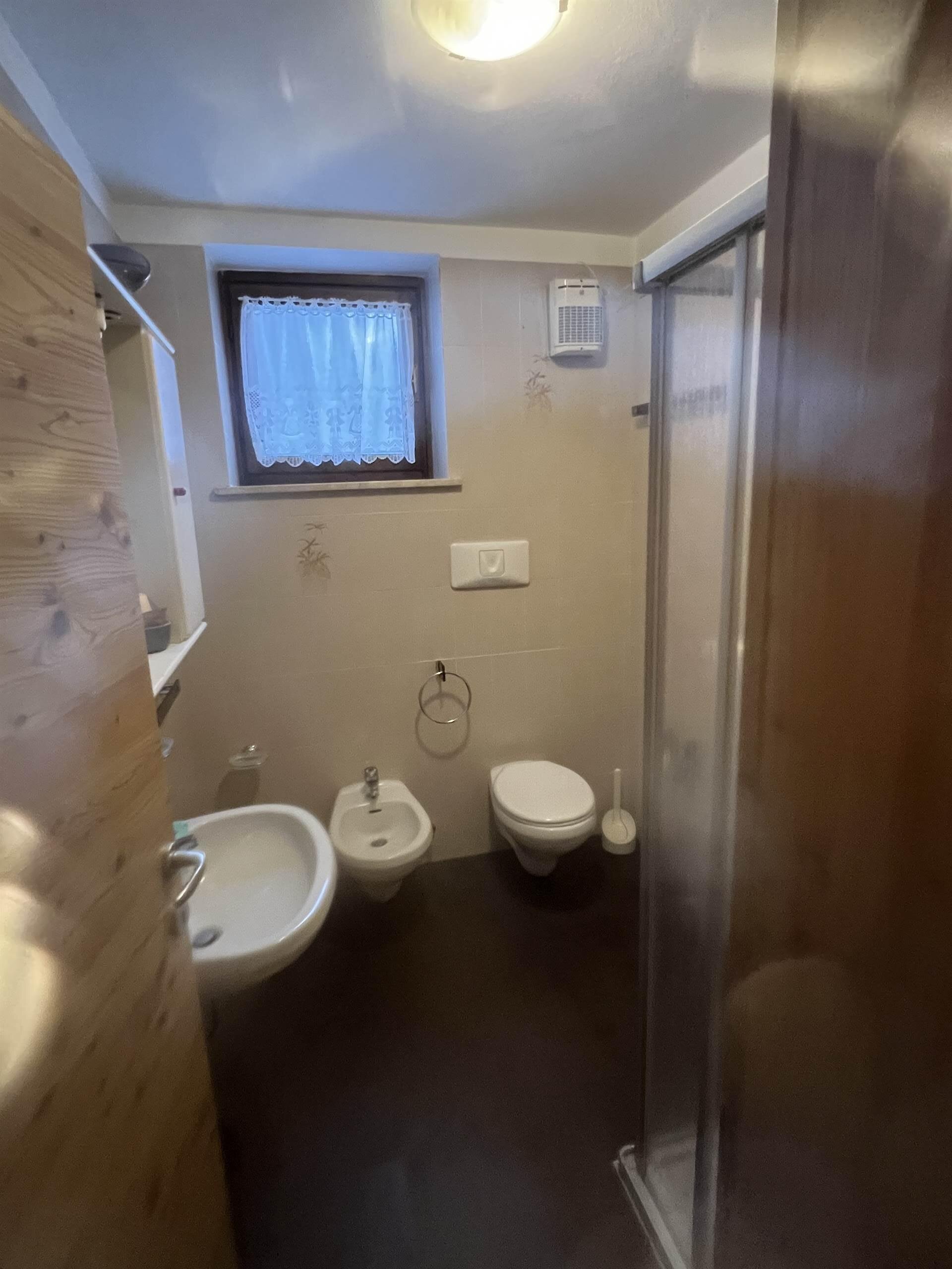 Images Trn 1 5267721f 7b11 496b 9f76 0e342501fca9 99 Image