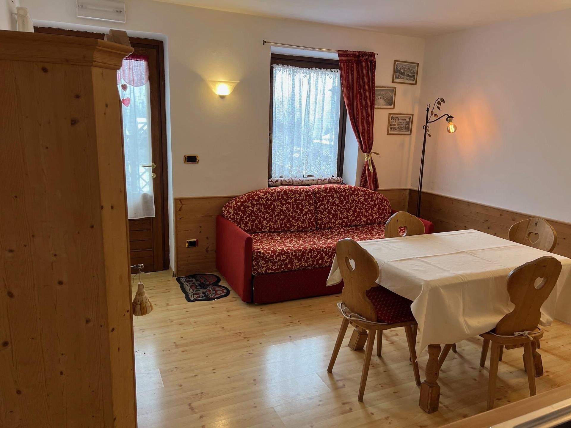 Images Trn 1 7e95f016 5f73 4071 90f0 6ae567563b98 99 Image