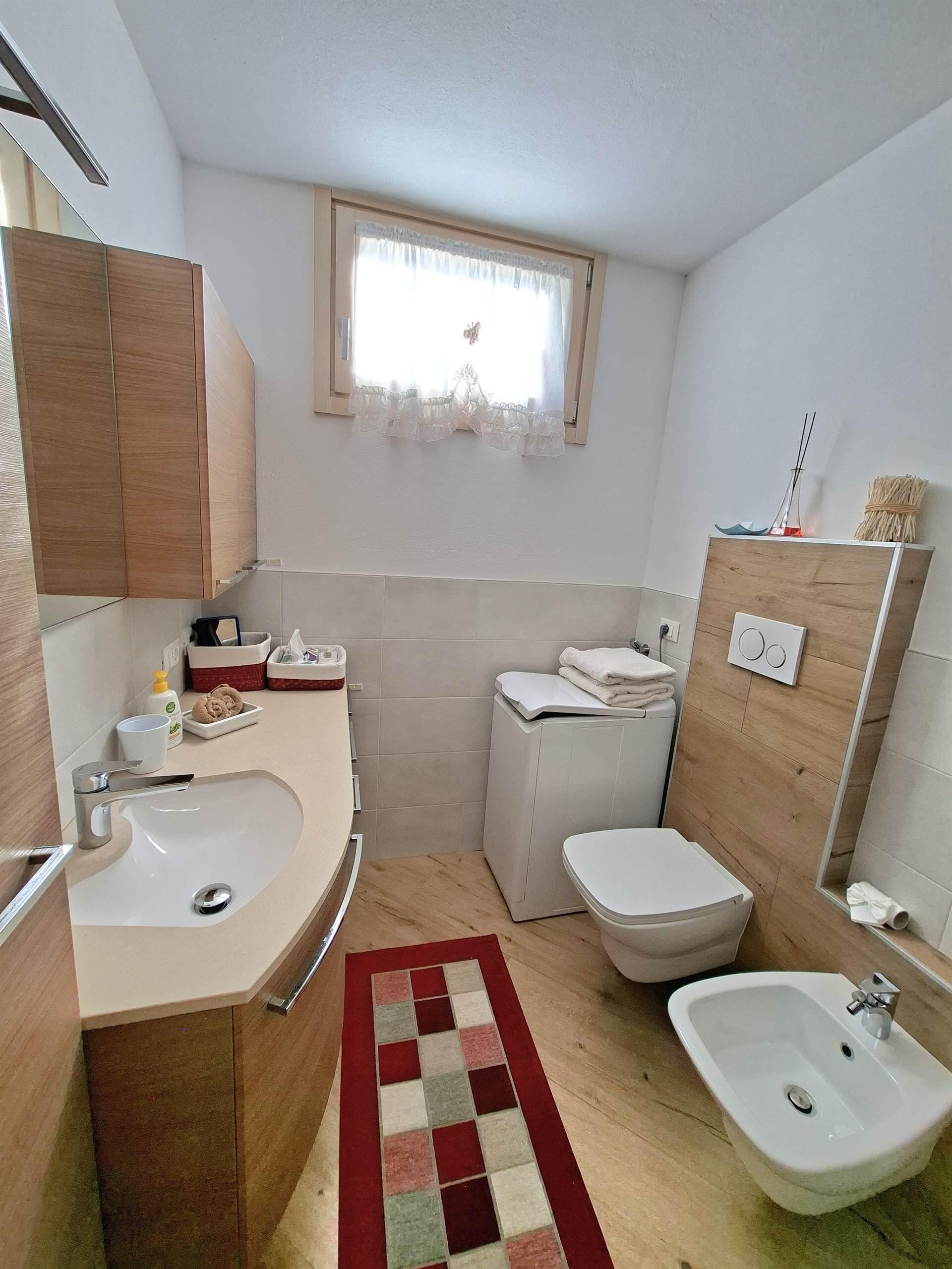 Images Trn 1 B0dbcc3b 8017 43e9 Be0d 312516b0f703 99 Image