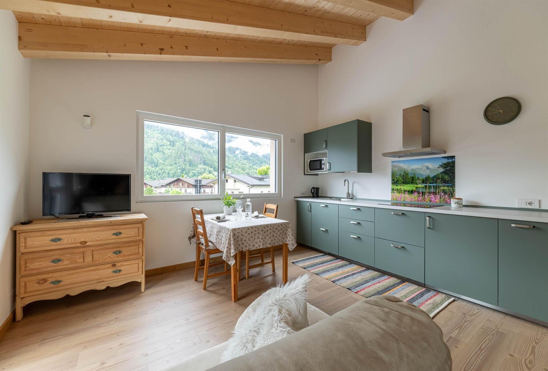 Images Trn 1 0e4b5b4c D8ee 4dae B1af 6379b9253b13 99 Image