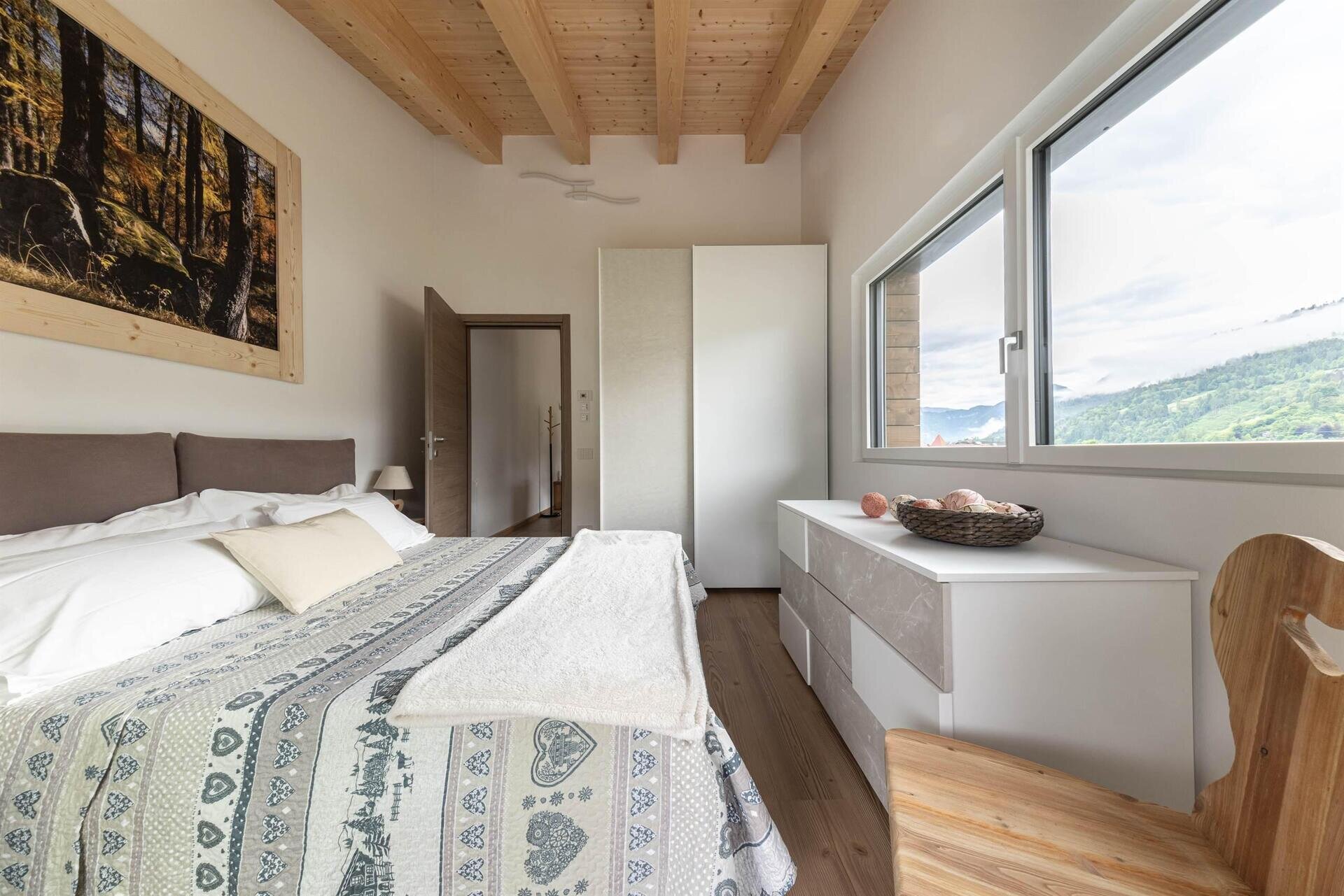 Images Trn 1 C7fa7029 4f80 4c49 9080 Ce32faf5602f 99 Image