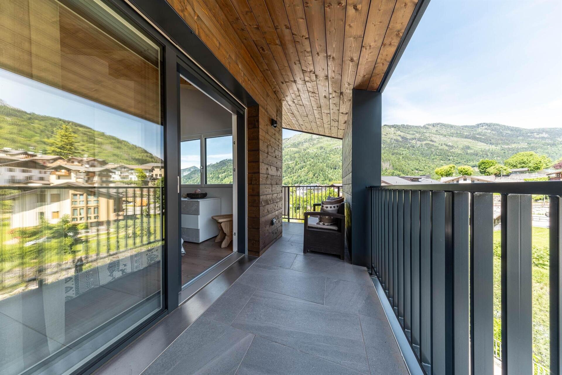 Images Trn 1 6eda0db1 100d 4c67 Ba00 5a76a8293b4e 99 Image