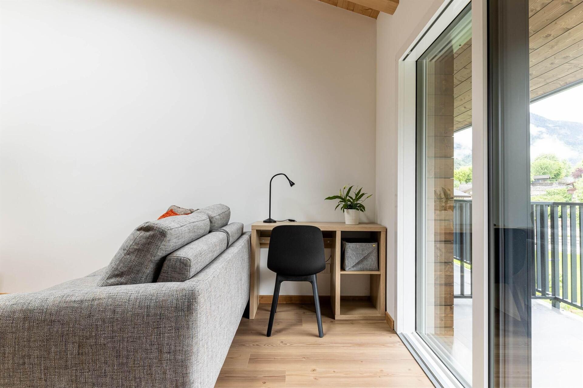 Images Trn 1 2cef0e36 C544 4680 907f 87af69e83acb 99 Image