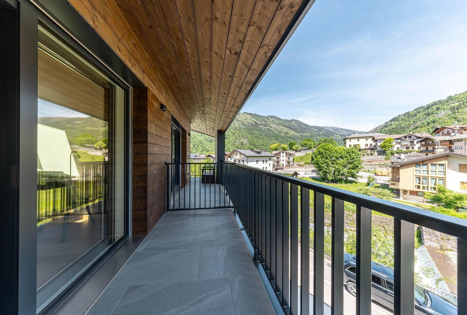 Images Trn 1 70b78001 A25b 40fa 9993 1a3846c887c9 99 Image