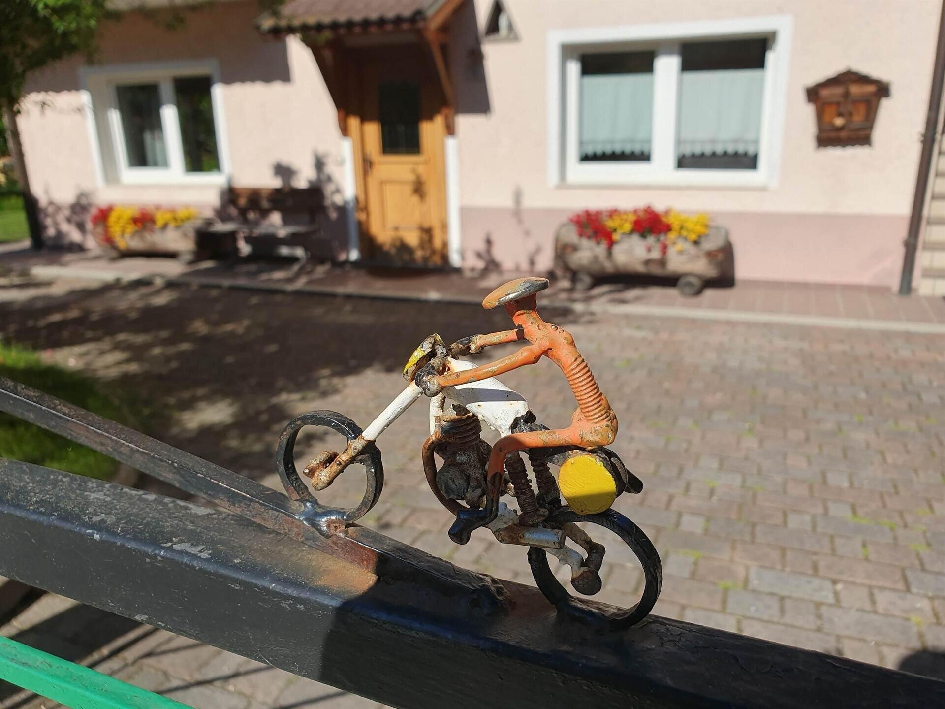 Images Trn 1 79845d5f 6cfa 42ba B2e9 9abee17690ea 99 Image