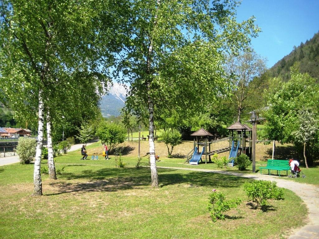 Un bel parco giochi vicino a casa