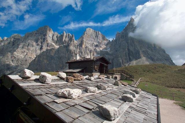 Baita Segantini a Passo Rolle