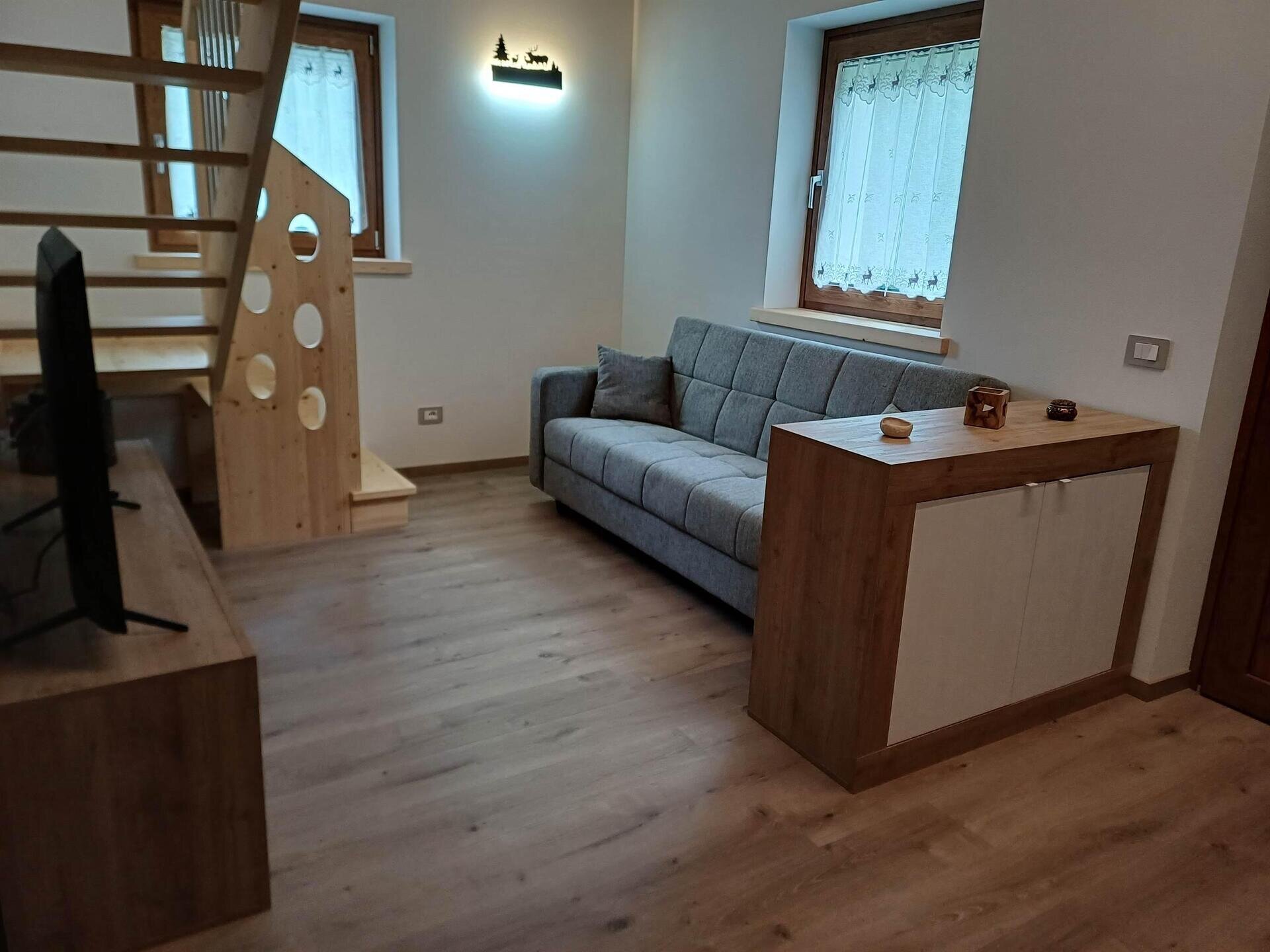 Images Trn 1 41517a51 5d9a 4319 A5e1 65f49e60a835 99 Image