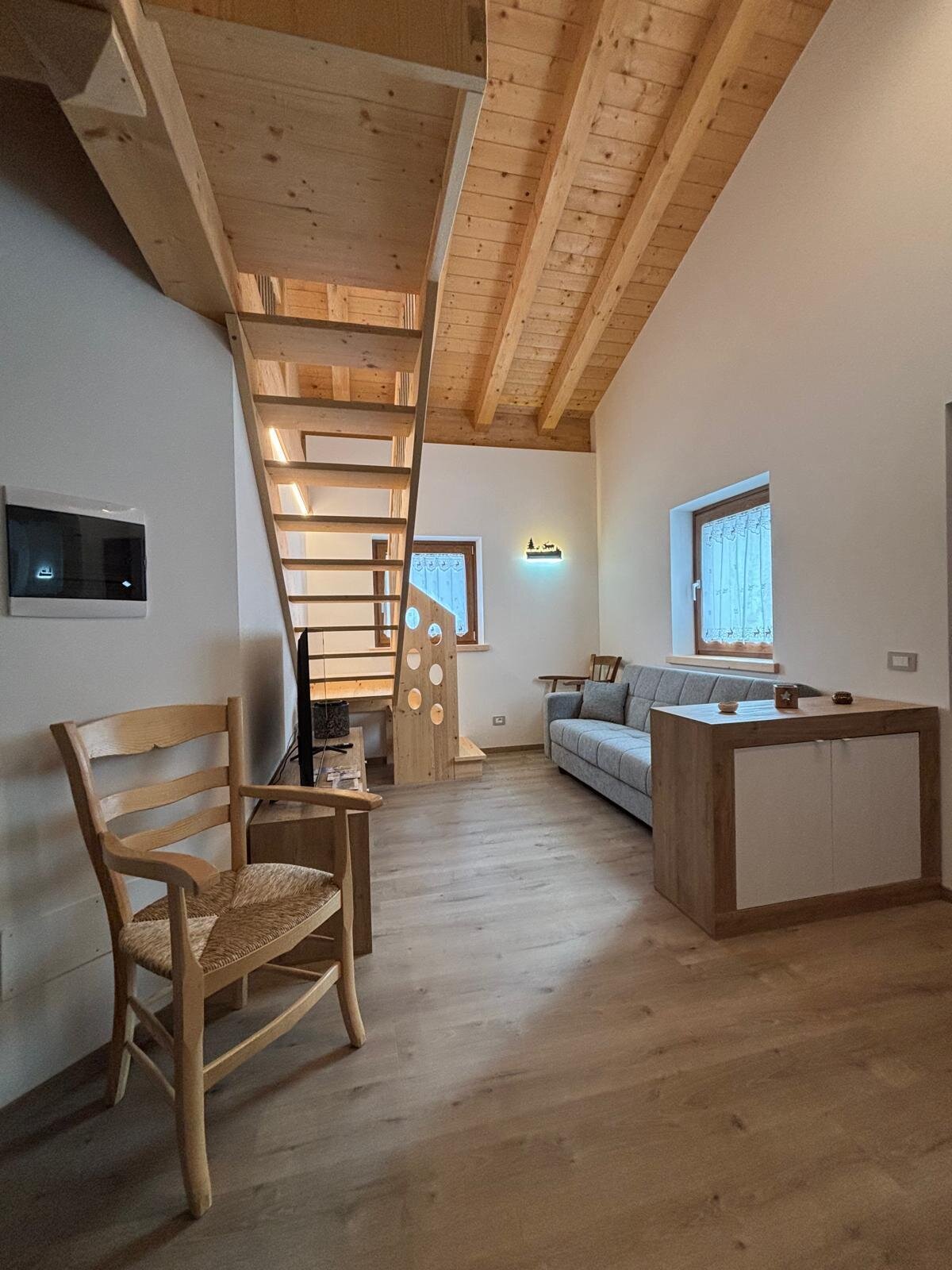 Images Trn 1 B849bdf6 17e1 427f A150 5fd095642821 99 Image