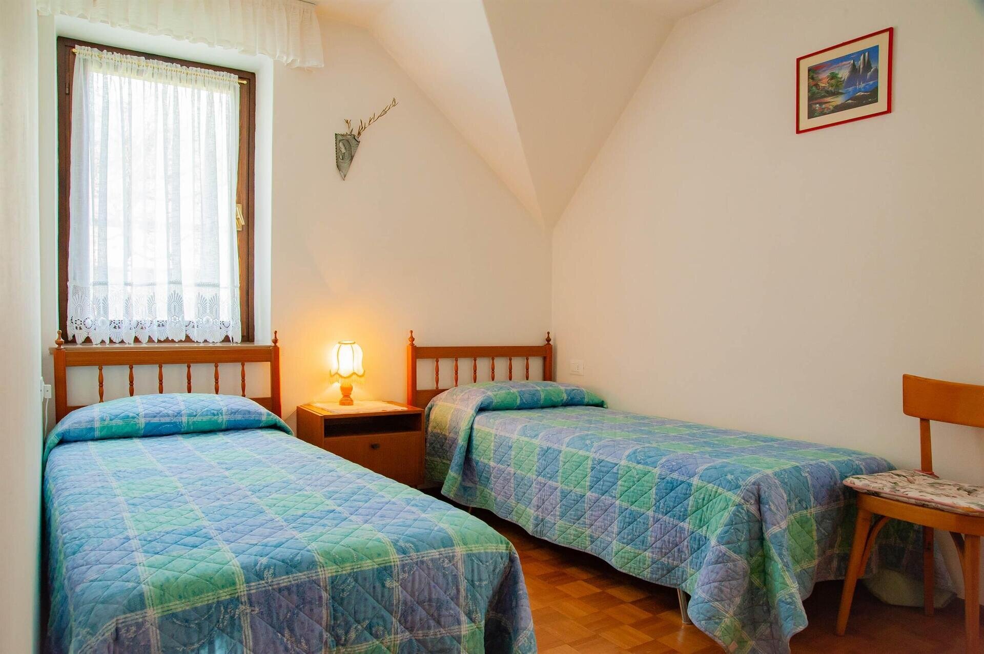 Maria-0008110418 (2018_04_12 15_39_09 UTC)