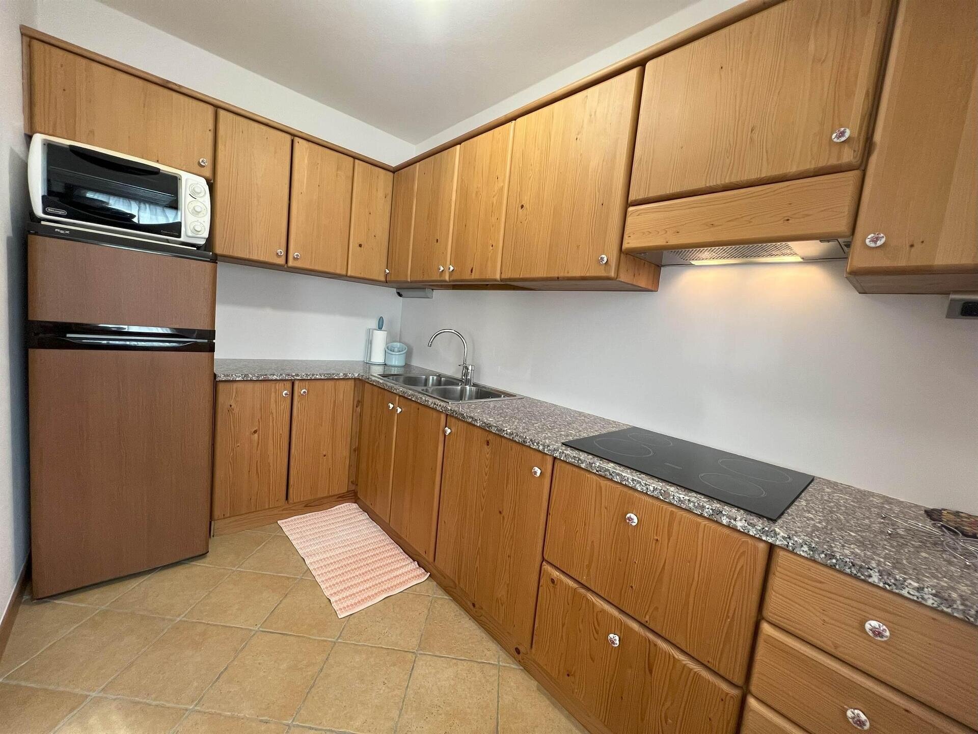 Images Trn 1 F7dd52e7 E172 49d3 9106 4eed6e6623d9 99 Image