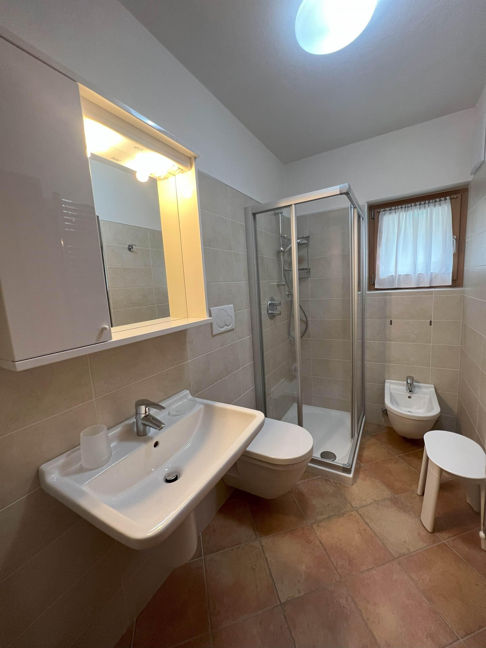 Images Trn 1 Da23135f 14be 4f77 8ac3 7468d94cc752 99 Image