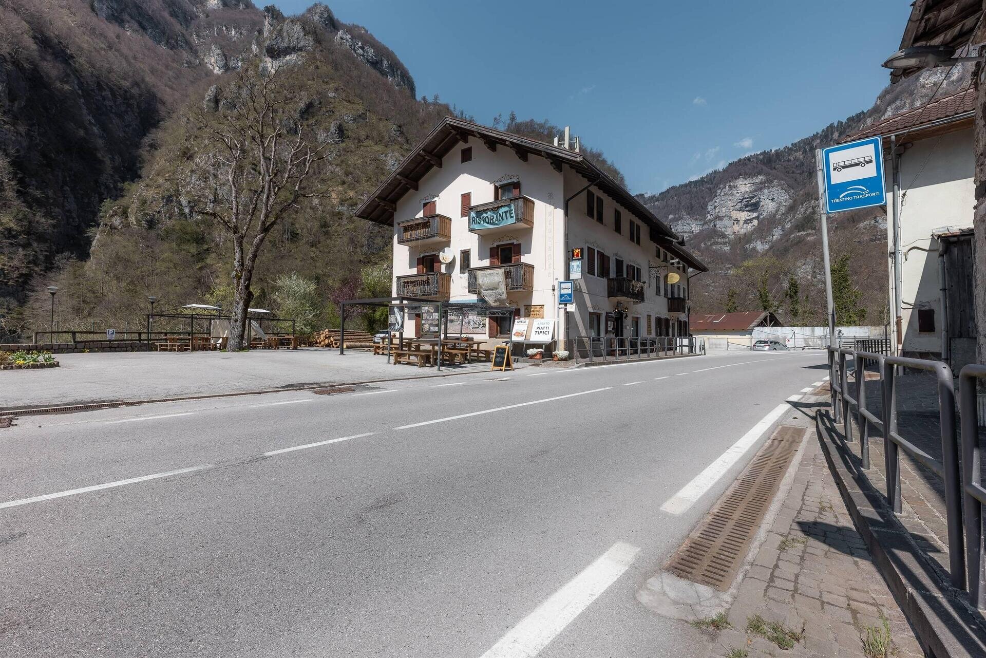 Images Trn 1 B1cae6ec Eb4f 4b40 8024 Cfac9b70a942 99 Image