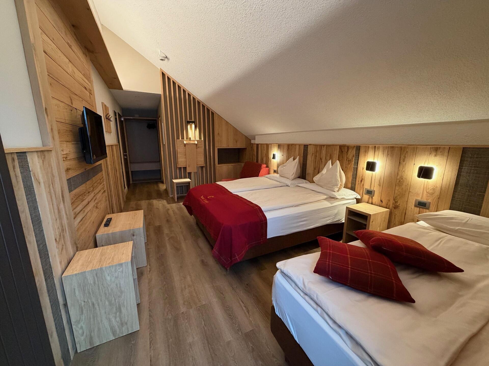 FOTO ORIZZONTALE 119 STANZA