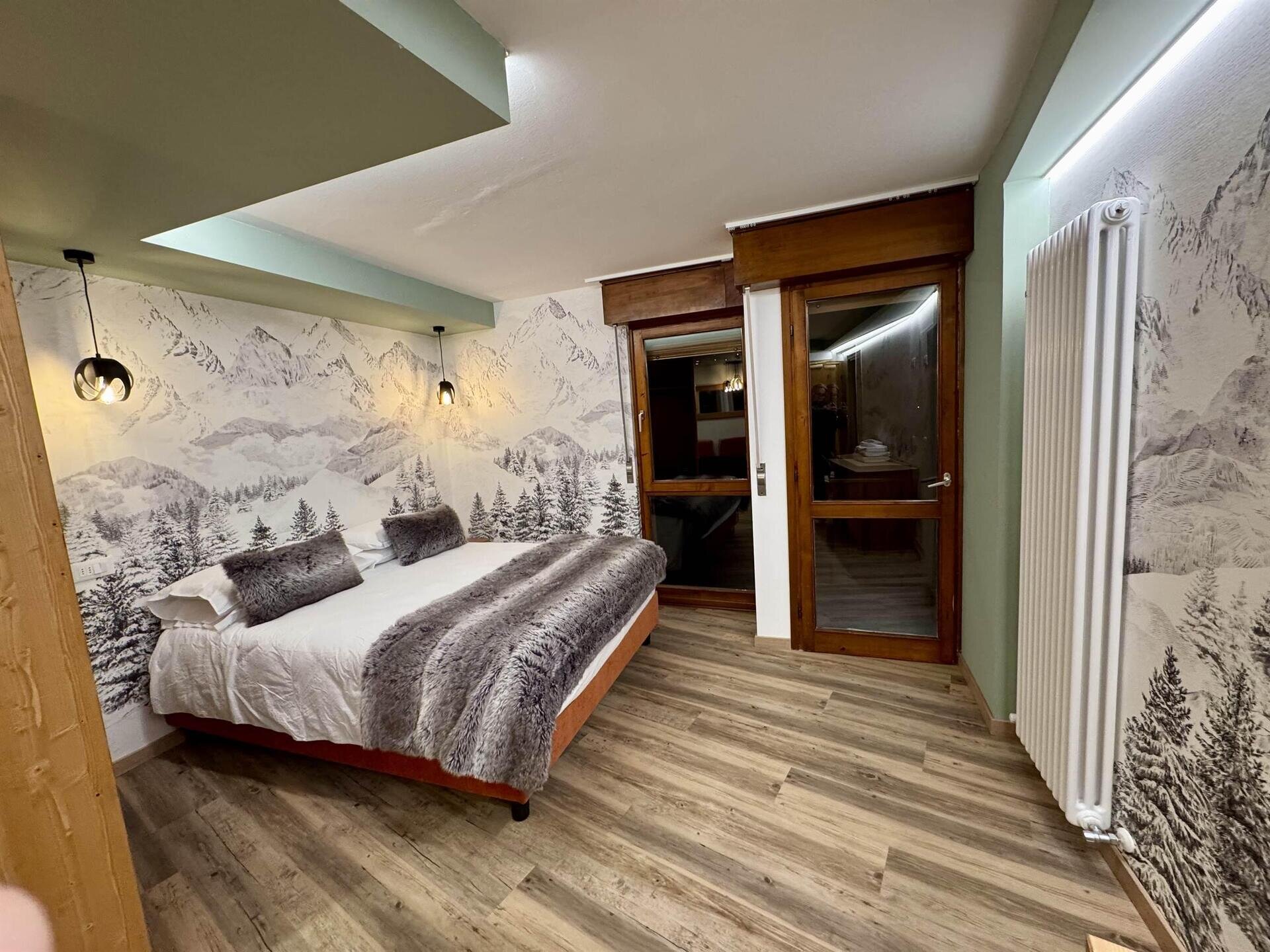 Images Trn 1 D446ff8e F38a 4a38 Bfa4 E0bdc67a23b5 99 Image