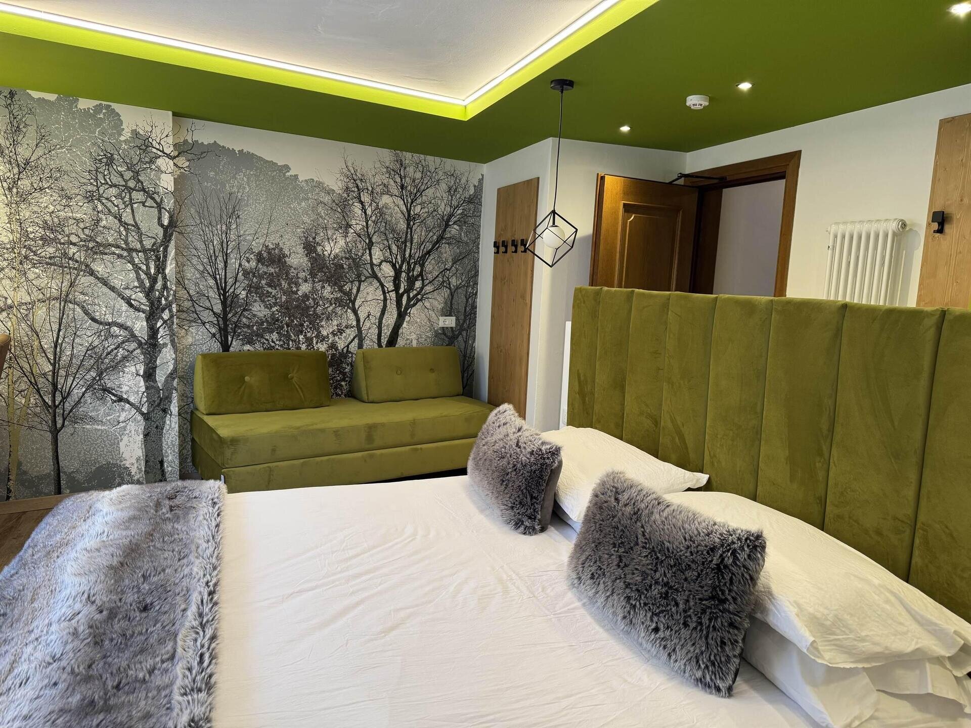 Images Trn 1 44e1b27f 92f7 4c07 9235 Db3fbbcc748c 99 Image