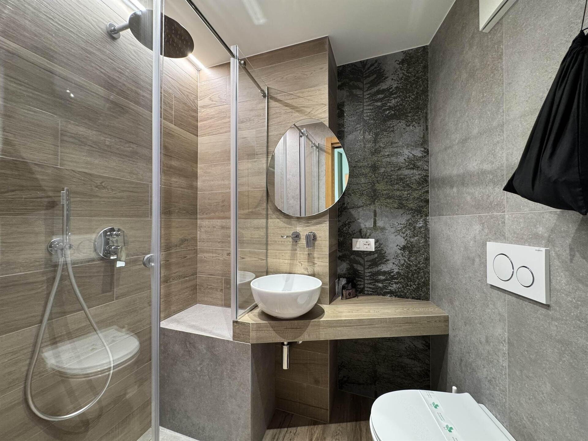 Images Trn 1 E7247a4b 731b 4926 81b9 6d5408bc2771 99 Image