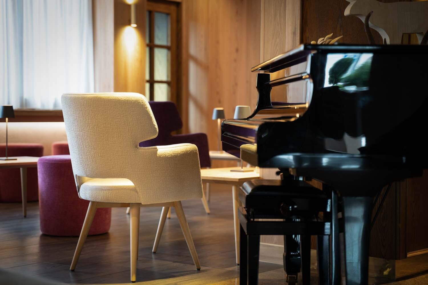 Images Trn 1 8bd11c31 Dce4 4deb Aa2b 737b645e06fc 99 Image