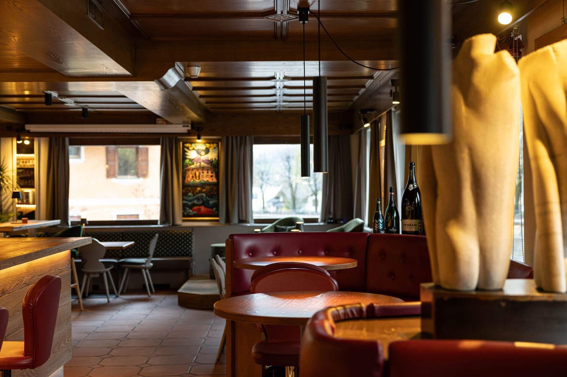 Images Trn 1 9beb7d11 Fde0 405e A2d5 9f7e7a26e90e 99 Image