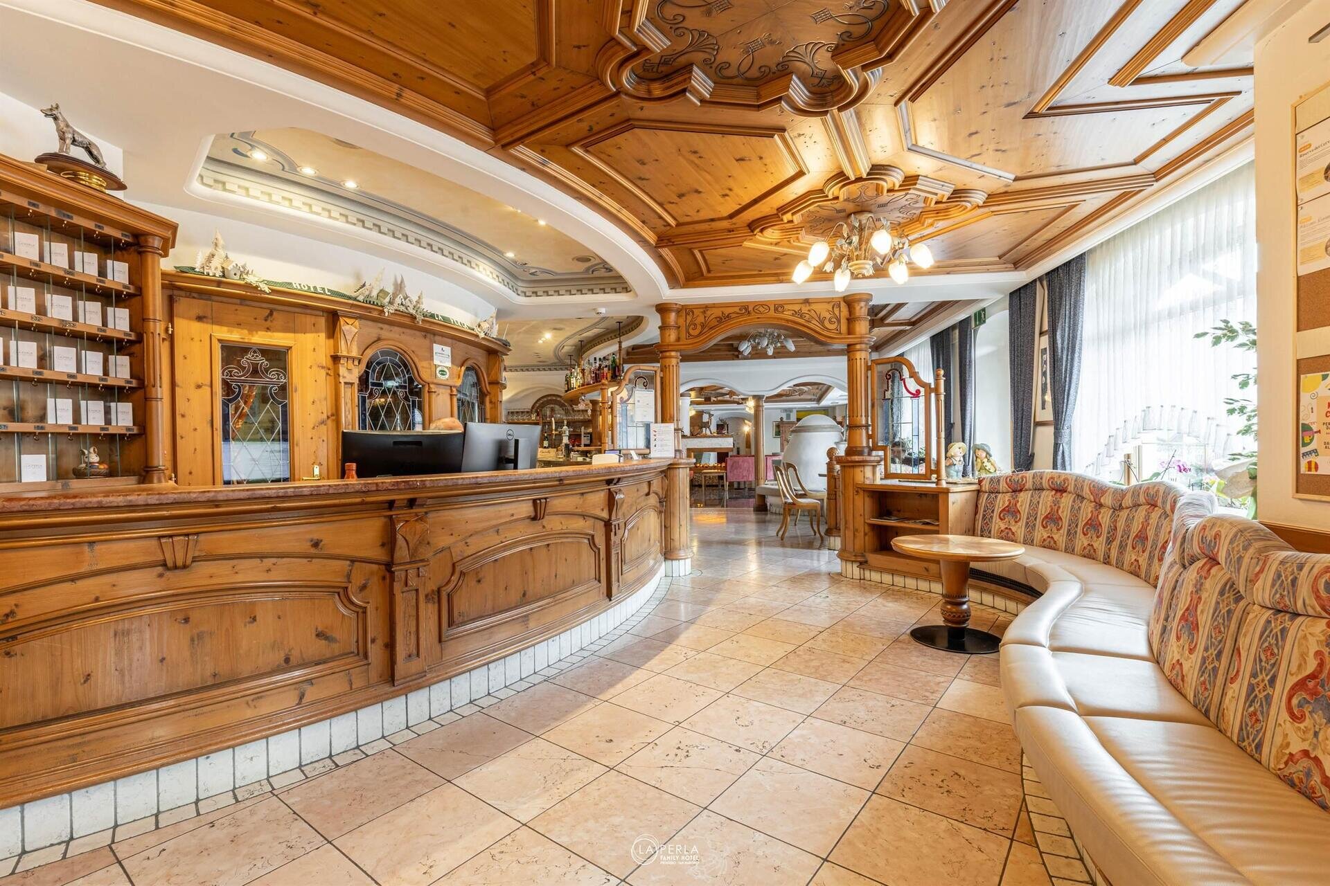 Images Trn 1 0dc280e8 60cb 406f B283 147a2c8ea96b 99 Image