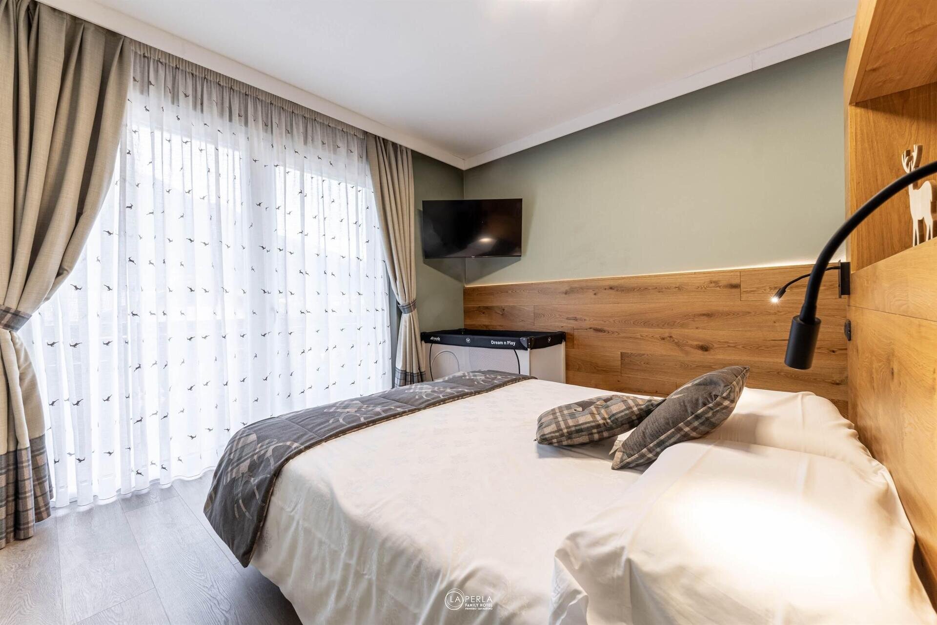 Images Trn 1 1ebbffec 4866 4d34 9576 29de106b5a12 99 Image