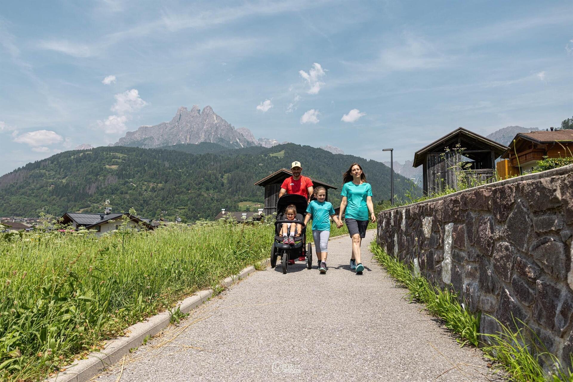 Images Trn 1 B40b9295 A72f 4397 8d61 48c109c873b1 99 Image