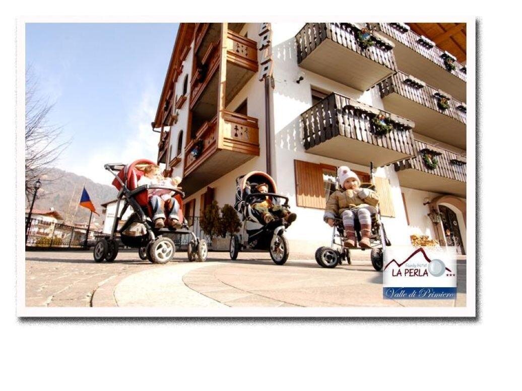 Bimbi in cerca del parcheggio :)