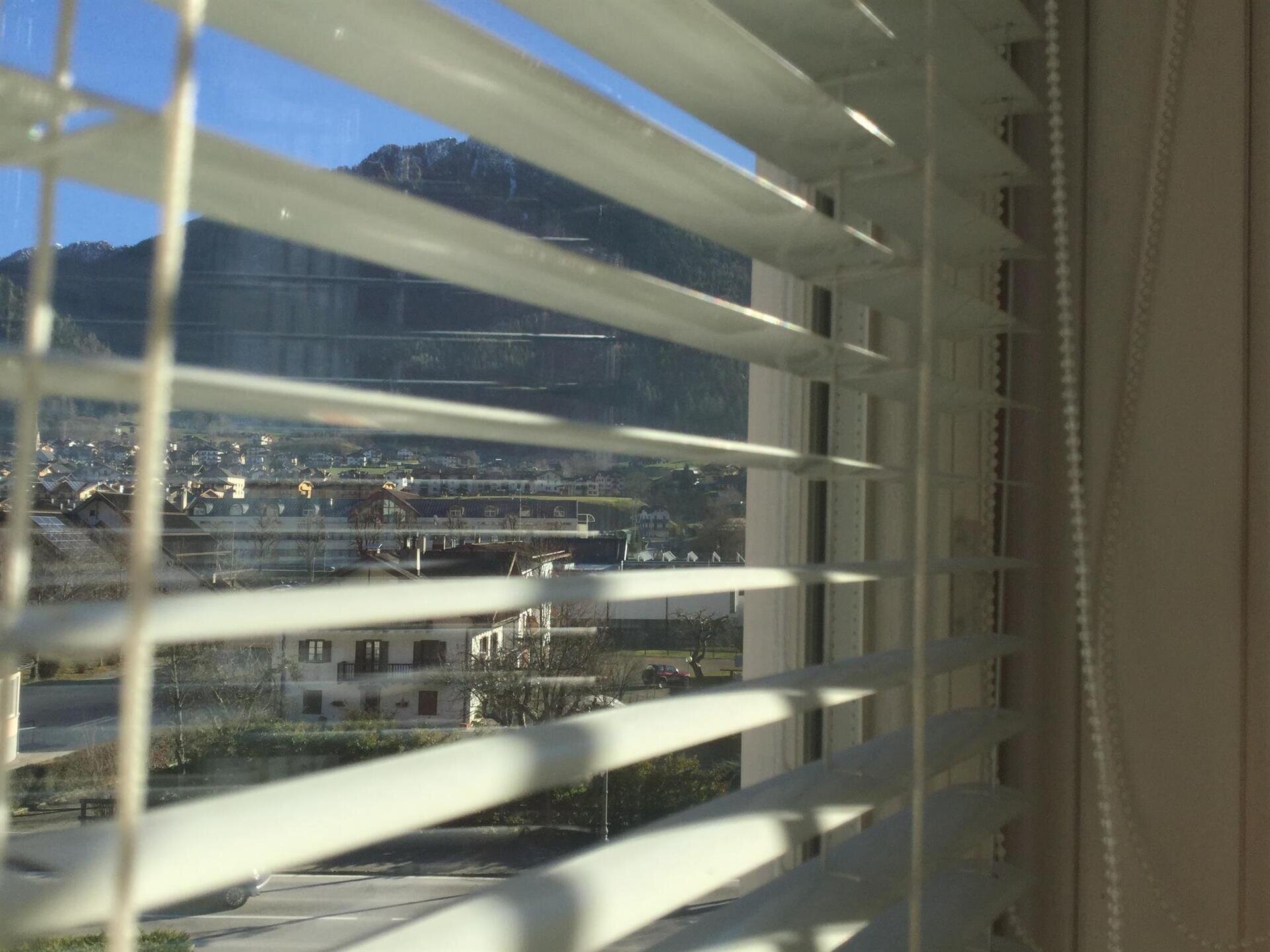 3D29B8D5-AC2A-4AFF-A7DC-63275E1952D1