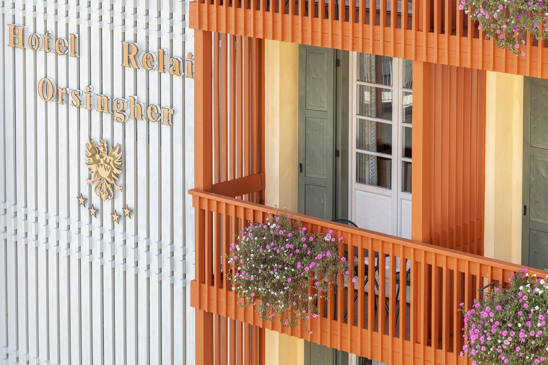 facciata hotel orsingher 4