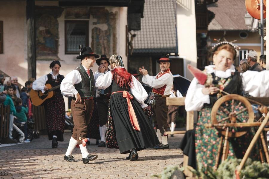 GRUPPO FOLKLORISTICO PRIMIERO