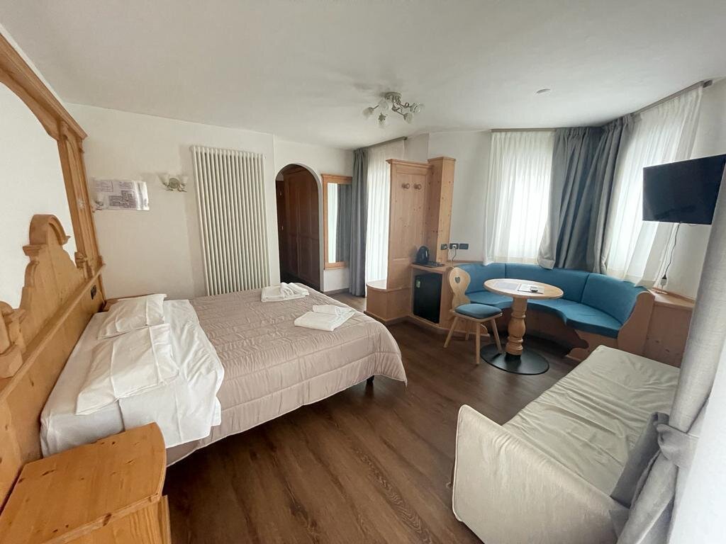 WhatsApp Image 2022-11-28 at 14.06.00 (5)