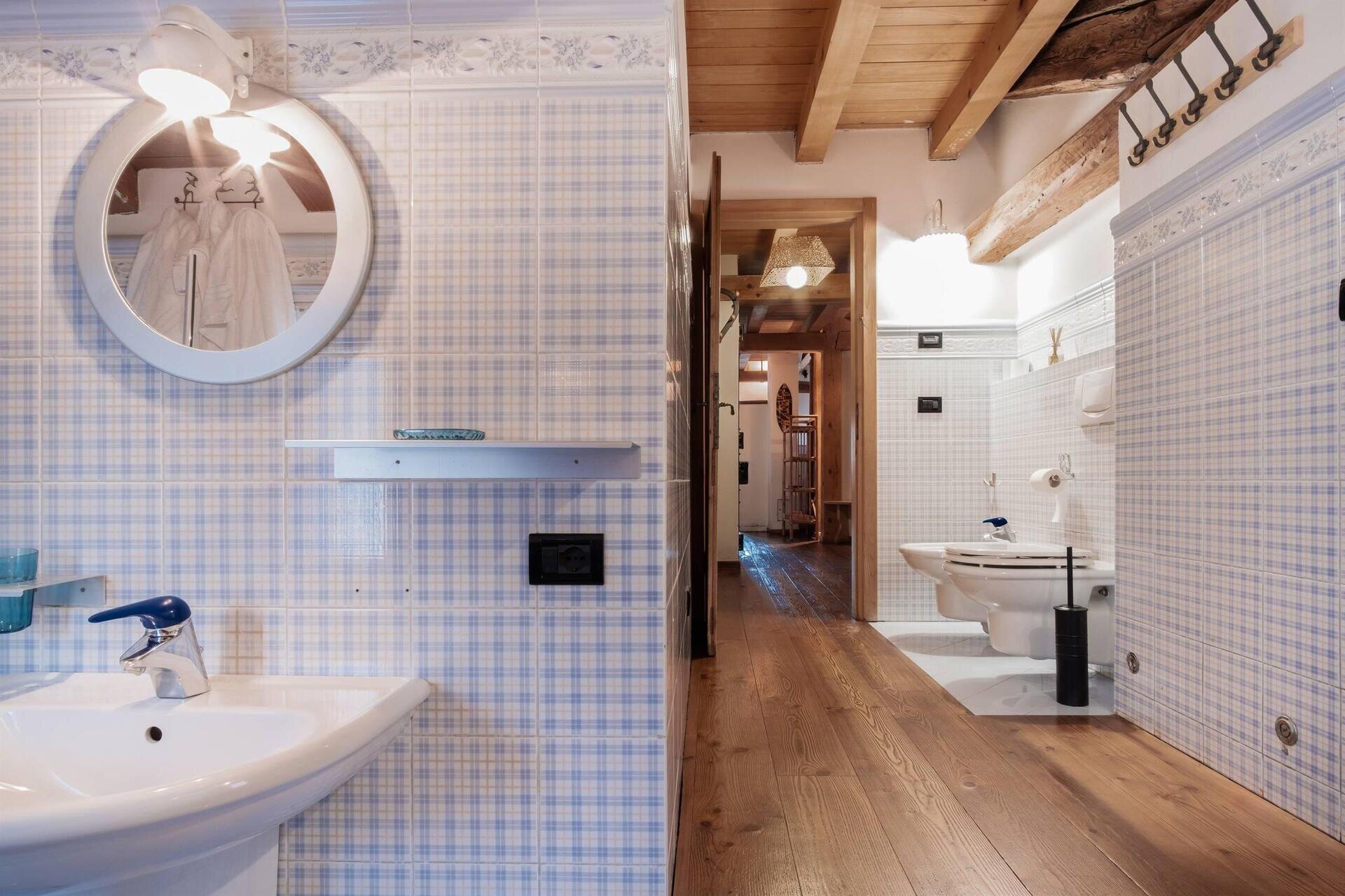 Images Trn 1 8bd92e7c B947 49ba 9d00 97d6f53ccfdf 99 Image