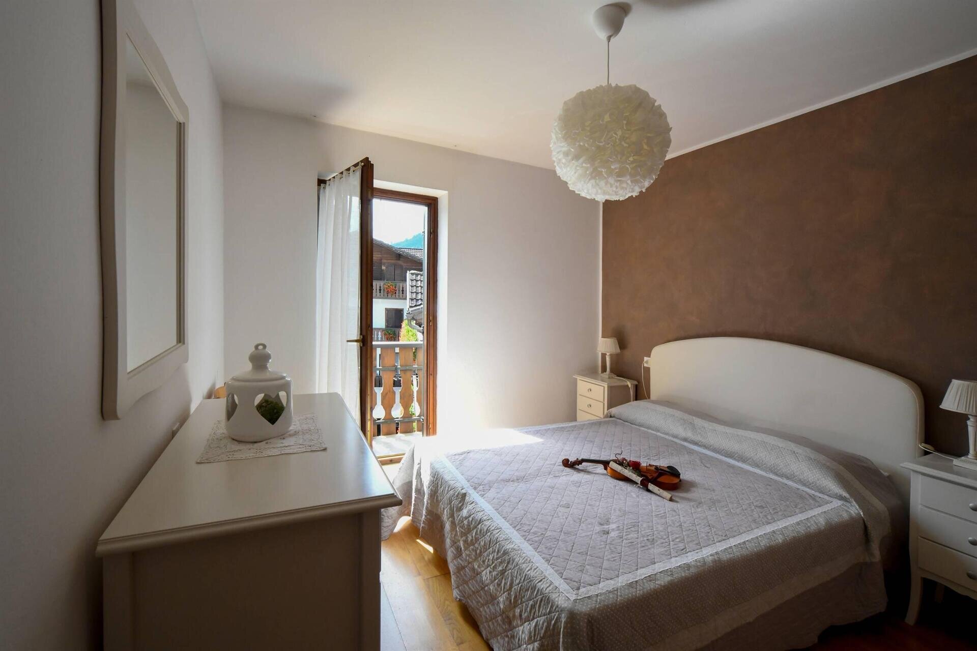 Images Trn 1 59ebb89a 101d 407b Add3 90c04c7f74fd 99 Image