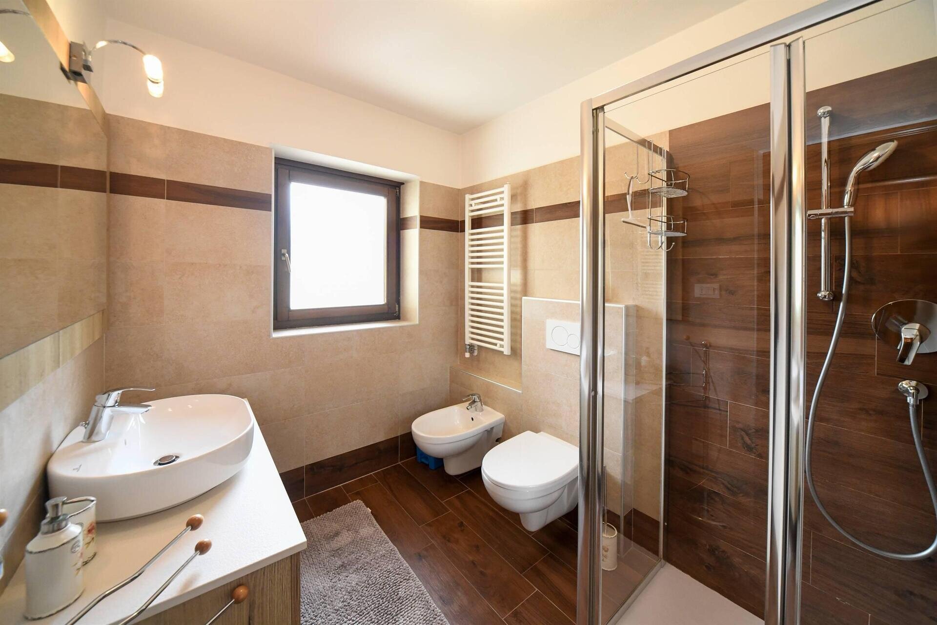 Images Trn 1 2ddc3653 Ef38 4e7e Bf8b 6c33bd65f81b 99 Image