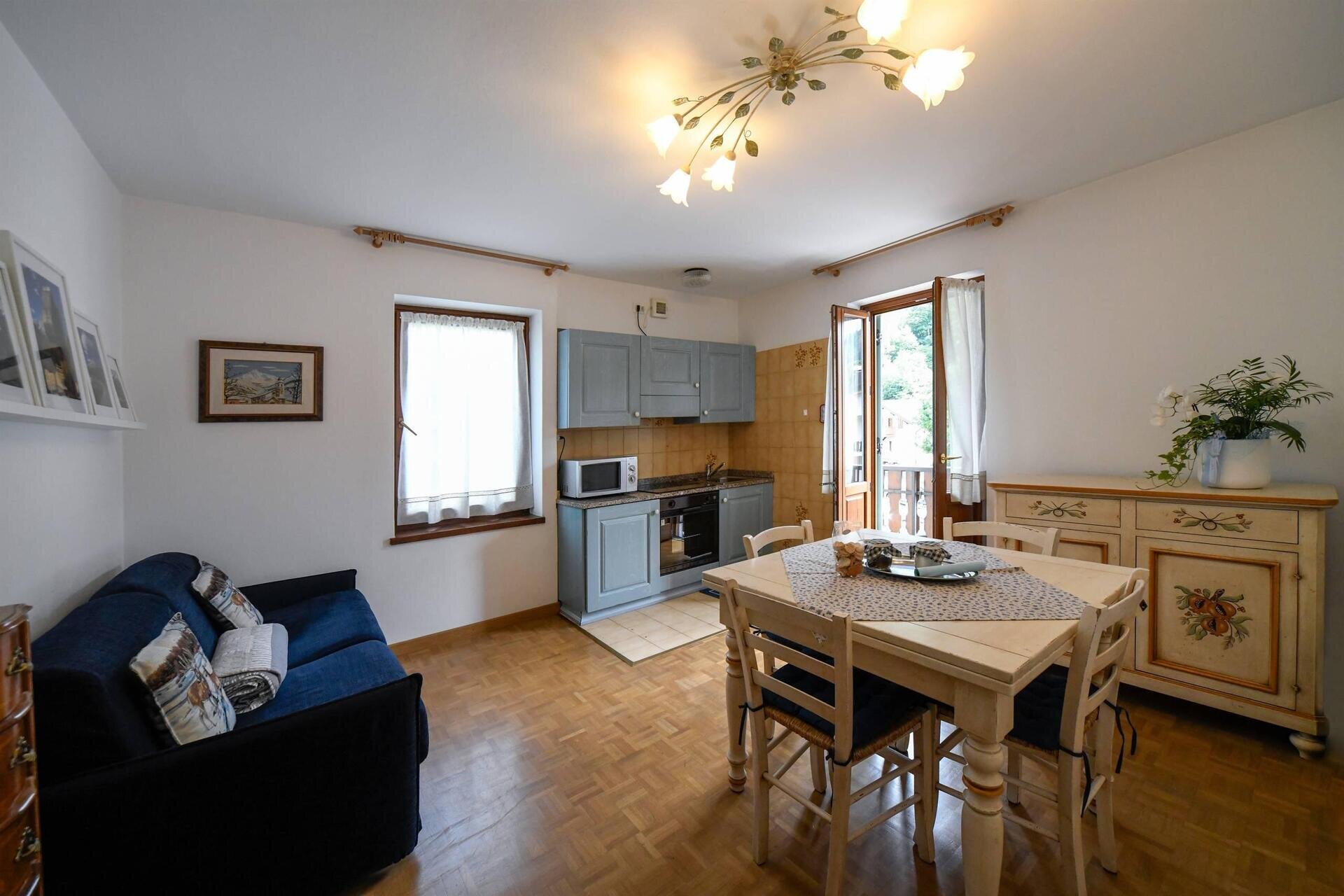 Images Trn 1 38a7c014 C646 41f9 B717 1d4650fd2301 99 Image