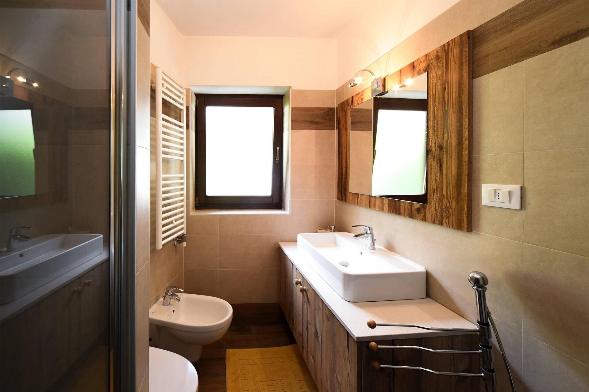 Images Trn 1 A2bed9b7 5baf 4f1a A748 93c6adaf370e 99 Image