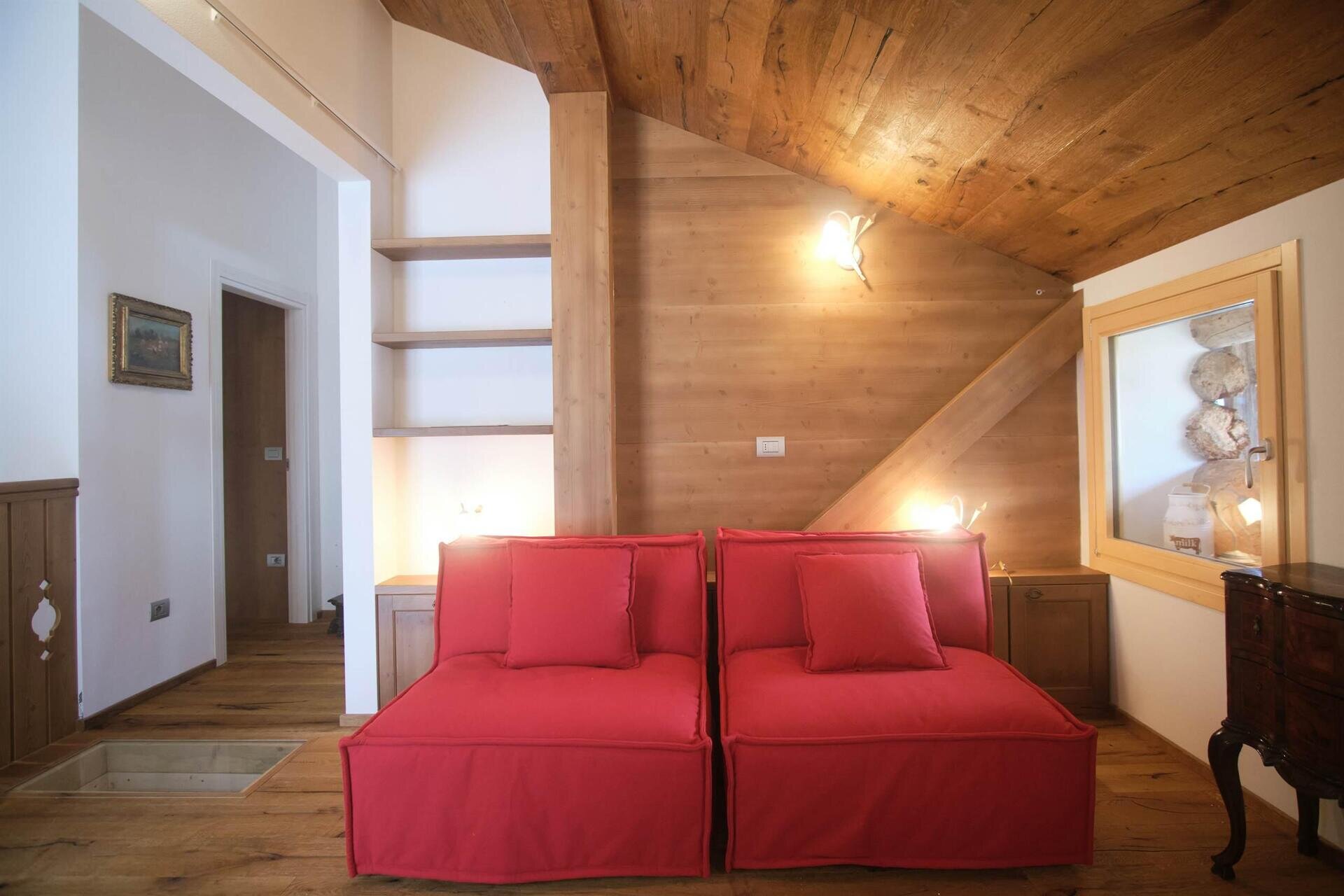 Images Trn 1 7cf6bbb8 B85c 4330 B7b0 7ad9a4723105 99 Image