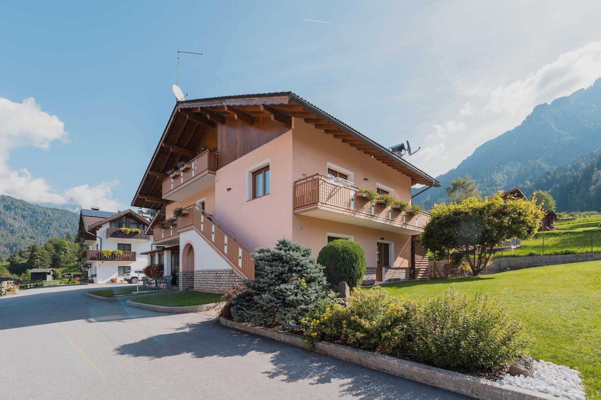 APT_Nami Gabriella_Web-4