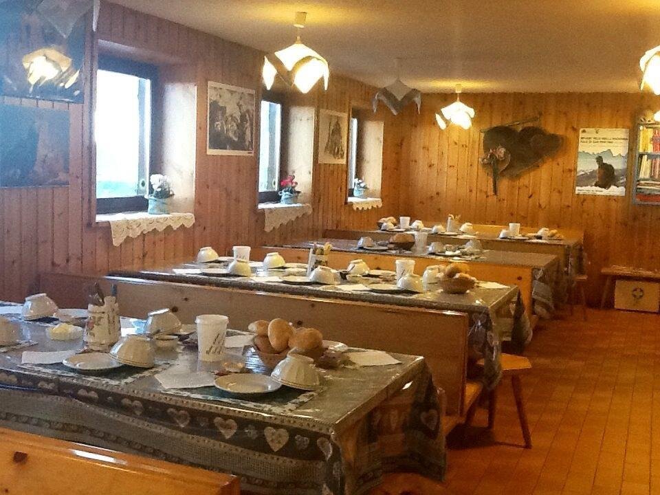 1098535_546299272085530_717684700_n[1]