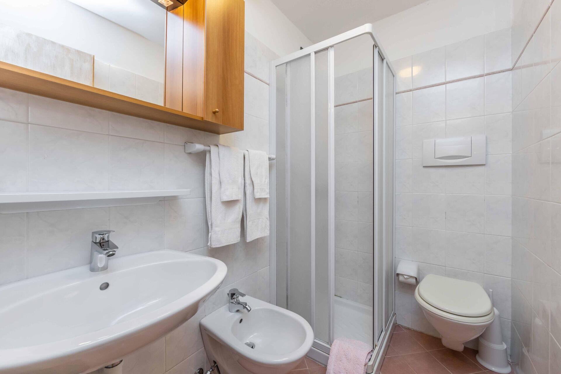 Standard, Family room