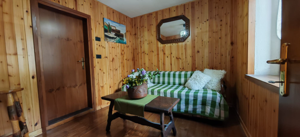 Images Trn 1 B0b4f407 3216 47dd 940c 7781f99a4ef4 99 Image