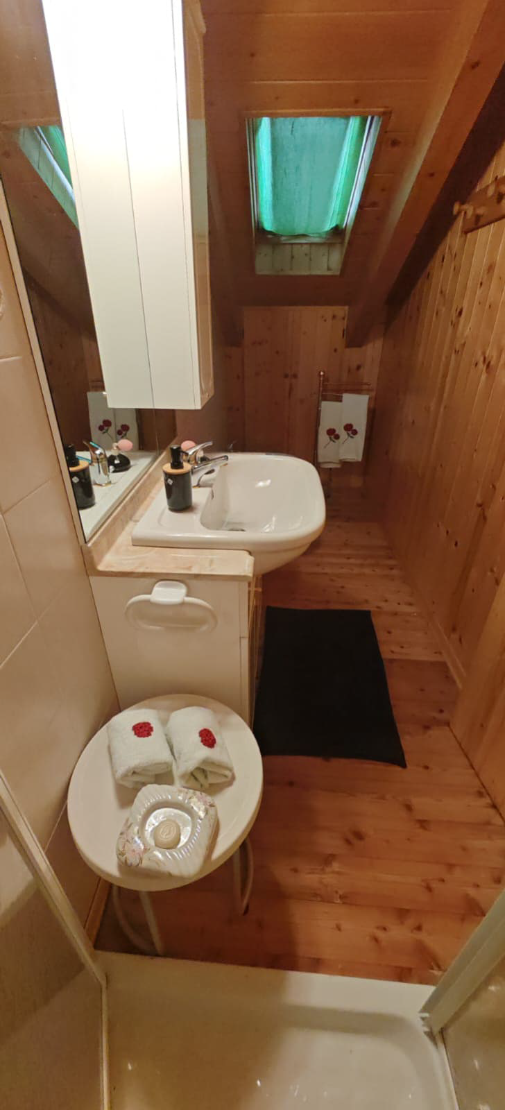 Images Trn 1 Db773e11 4cc2 48b1 B8cc 0db879ceb15e 99 Image