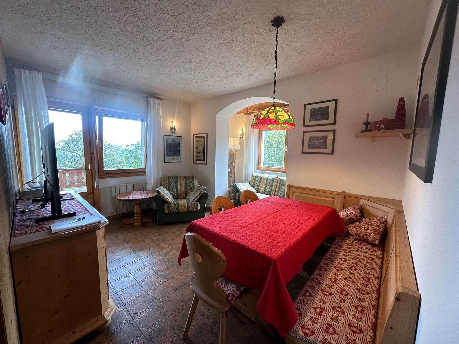 Images Trn 1 4198cb0e 2bce 4f95 9750 638d3810d5f6 99 Image