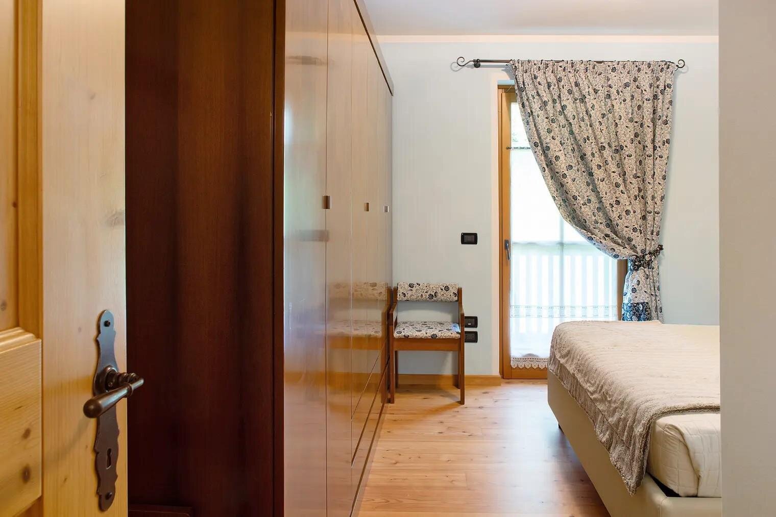 Images Trn 1 66f4eeef 1ff9 498b 917f 23ac4f098a10 99 Image