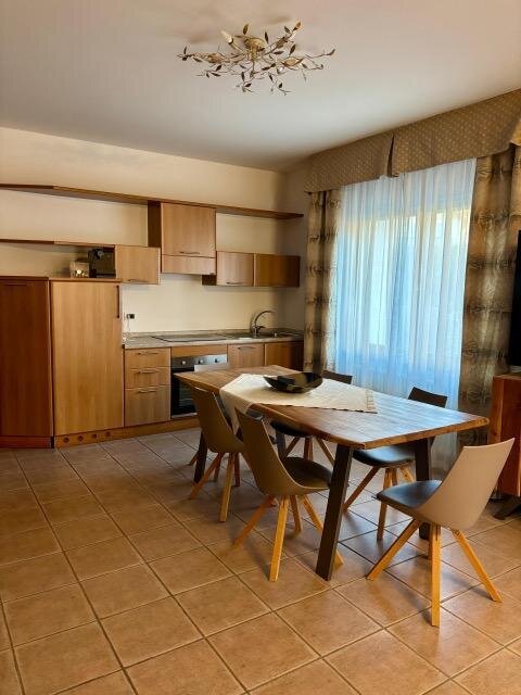 Images Trn 1 D4a73034 784a 4418 8bfd 960b6f5e784d 99 Image